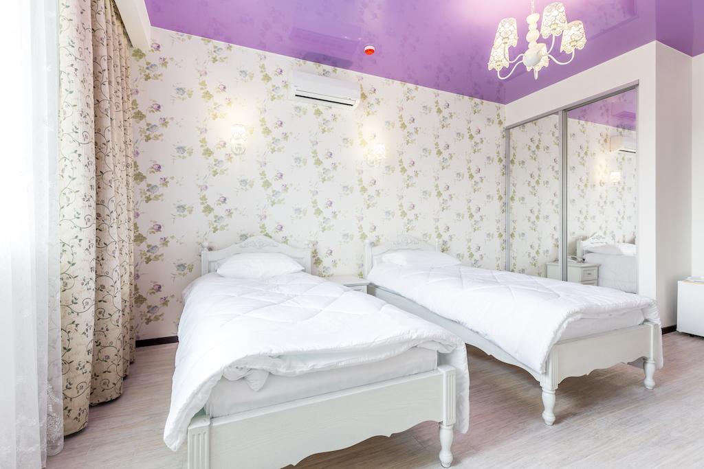 Hotel Premier Kamjanske Pokoj fotografie