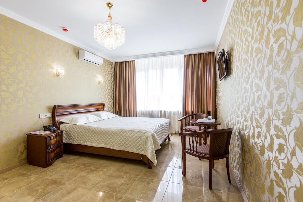 Hotel Premier Kamjanske Pokoj fotografie