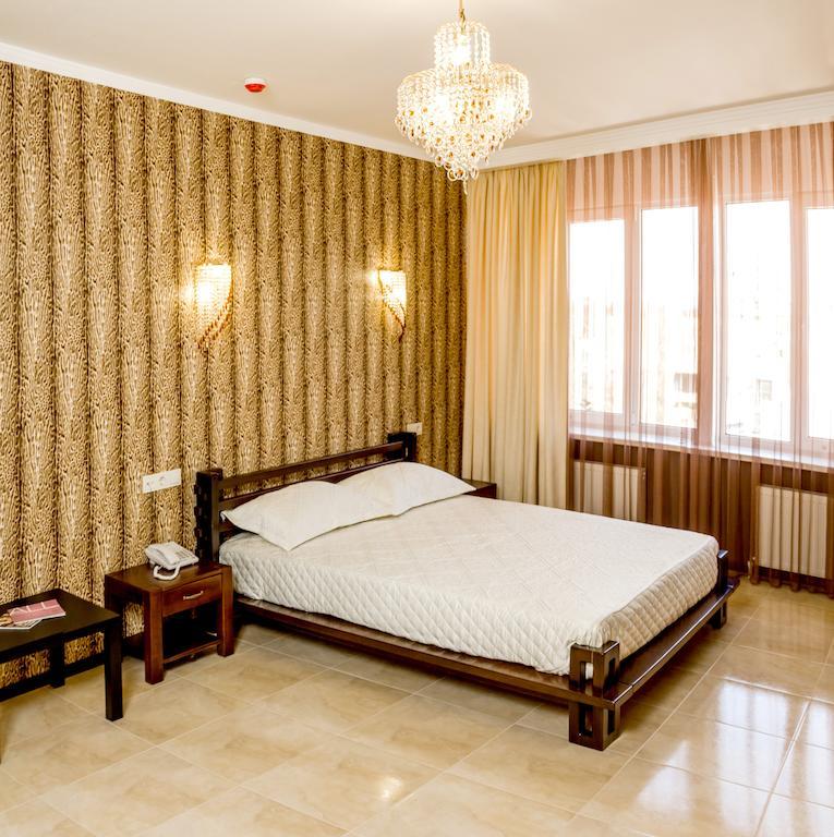 Hotel Premier Kamjanske Pokoj fotografie