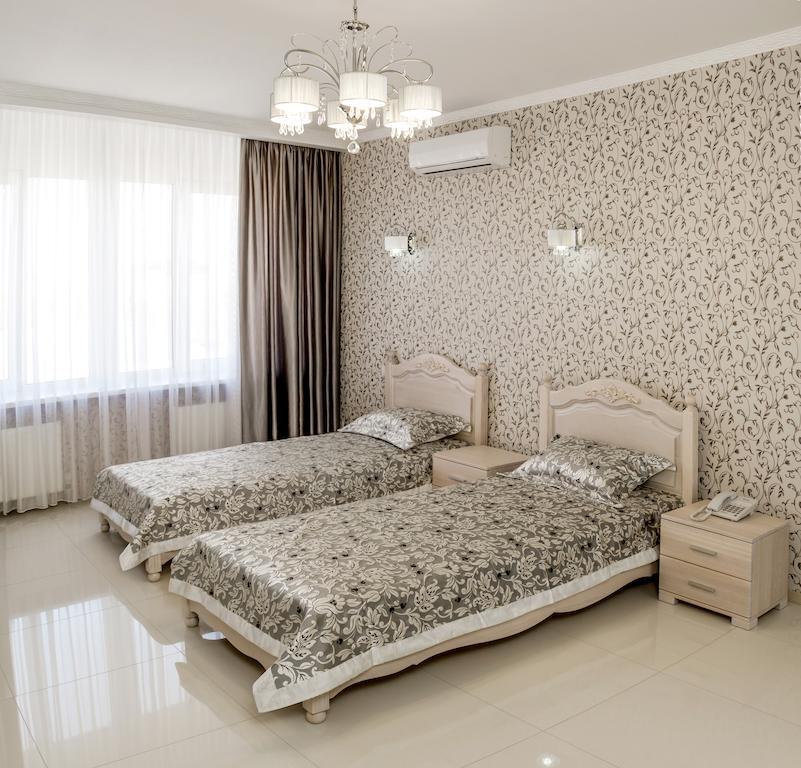 Hotel Premier Kamjanske Pokoj fotografie