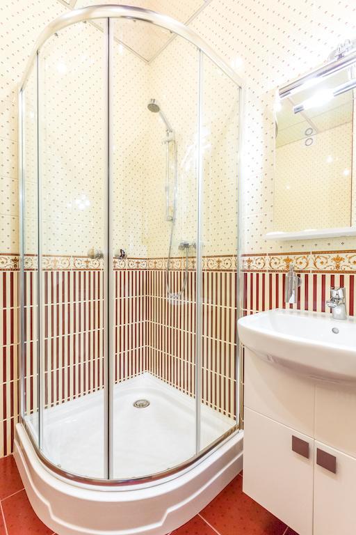 Hotel Premier Kamjanske Pokoj fotografie
