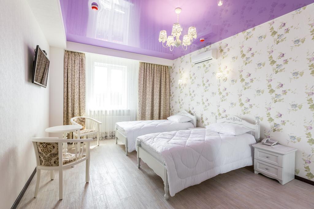 Hotel Premier Kamjanske Exteriér fotografie