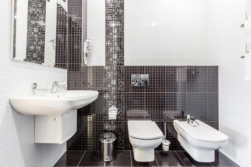 Hotel Premier Kamjanske Pokoj fotografie